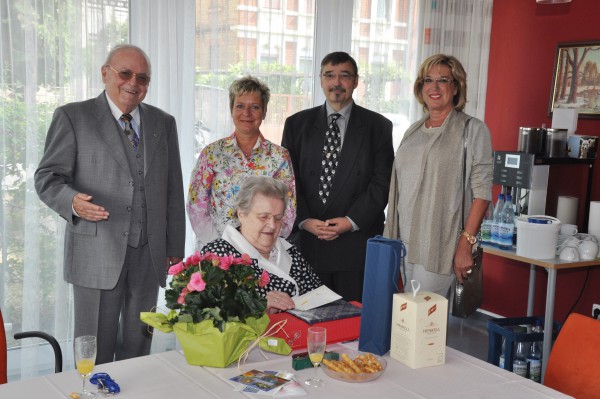 Kostheim KCV 90 Geburtstag von Liesel Bleck DSC_0233